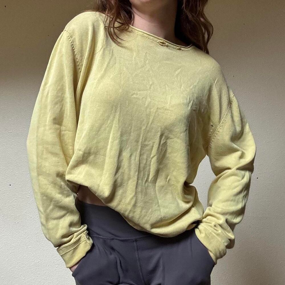 Butter yellow distressed vintage slouchy sweater - Picture 3 of 8